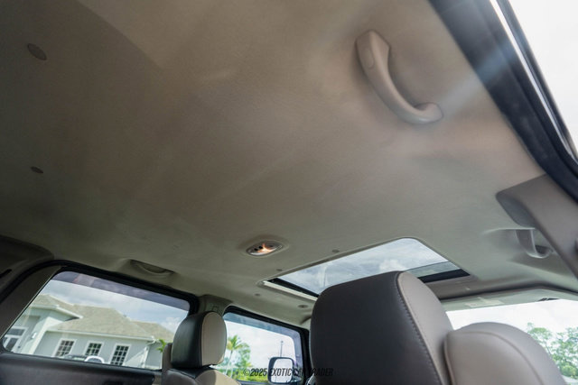 Used 2004 HUMMER H2 w/ Preferred Equipment Group image 71