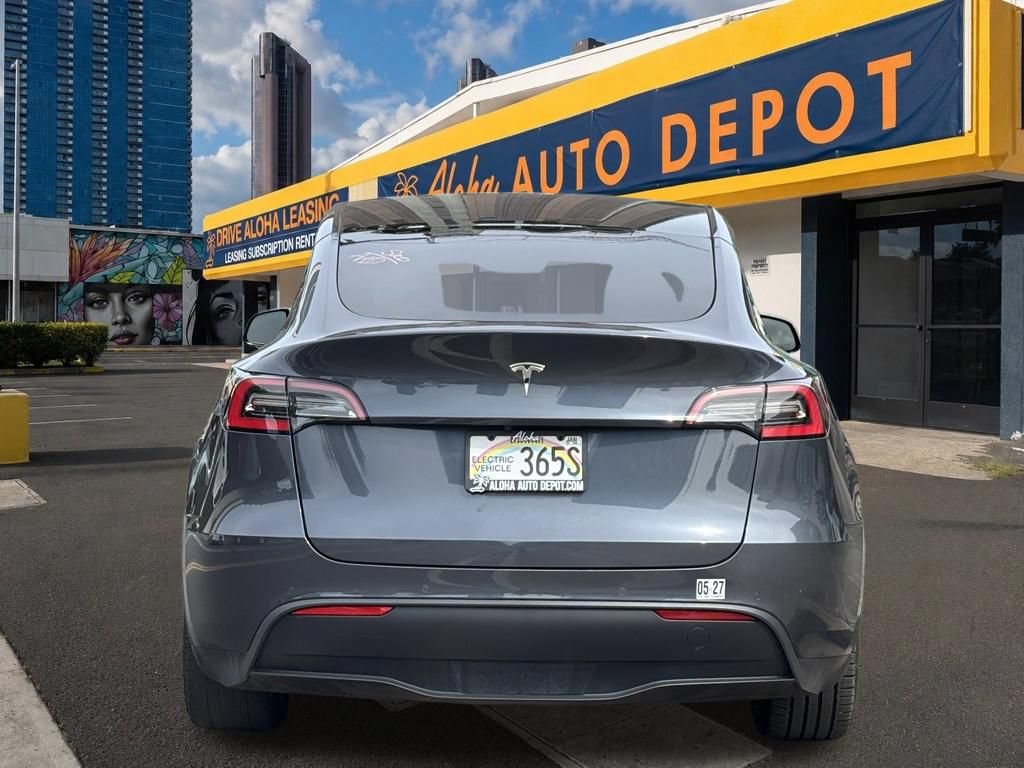 Used 2021 Tesla Model Y 2WD video 4