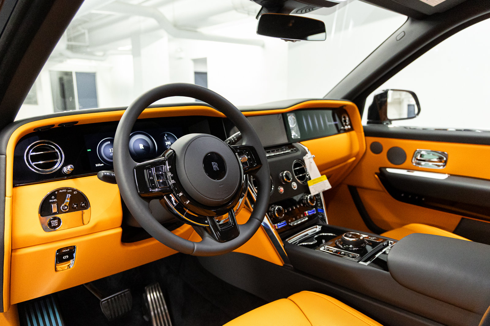 New 2027 Rolls-Royce Cullinan AWD/4WD image 34