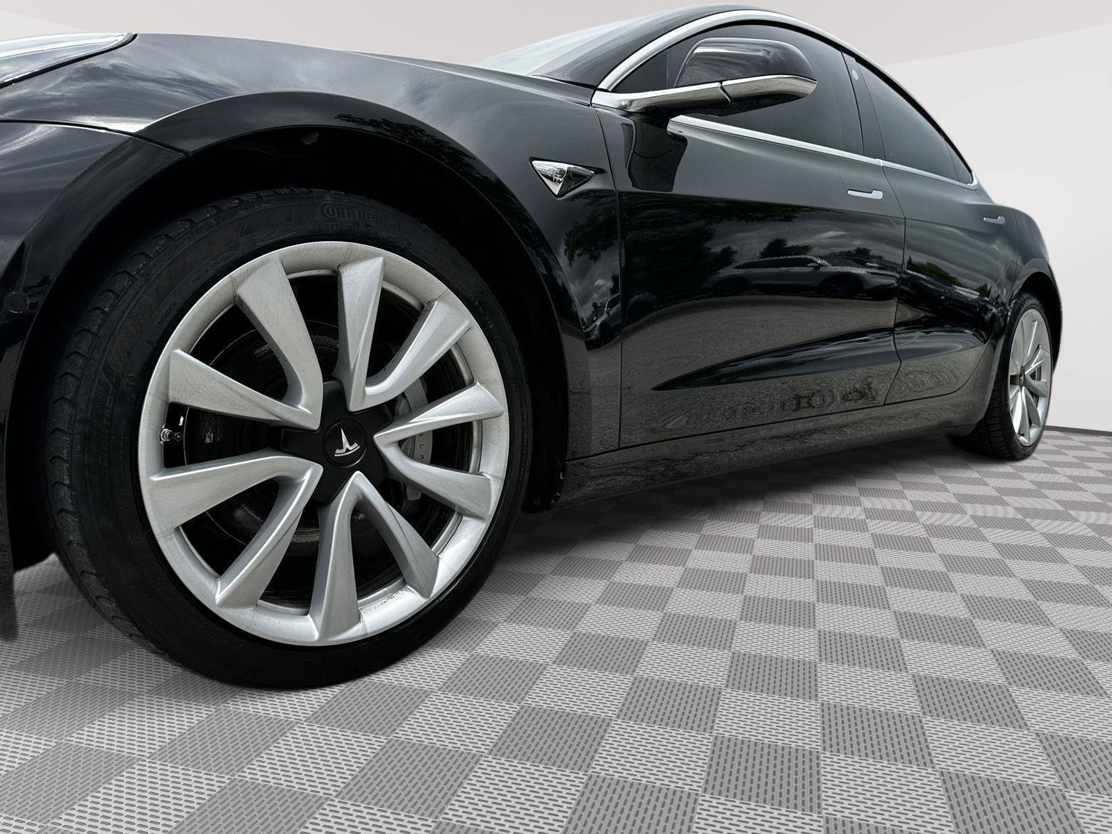 Used 2019 Tesla Model 3 Standard Range Plus RWD image 6