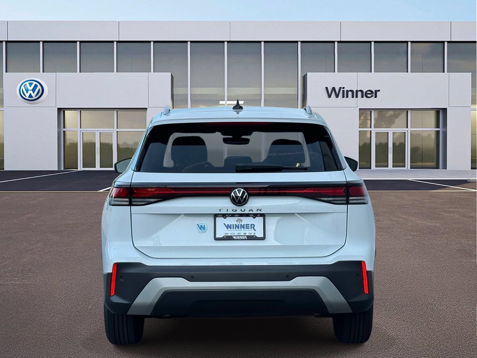 Certified 2025 Volkswagen Tiguan S FWD image 4