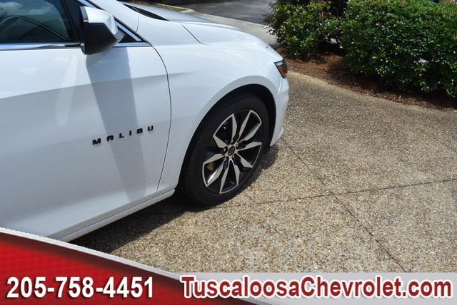 Used 2025 Chevrolet Malibu RS FWD image 12