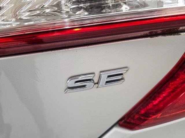 Used 2014 Toyota Camry SE FWD image 40