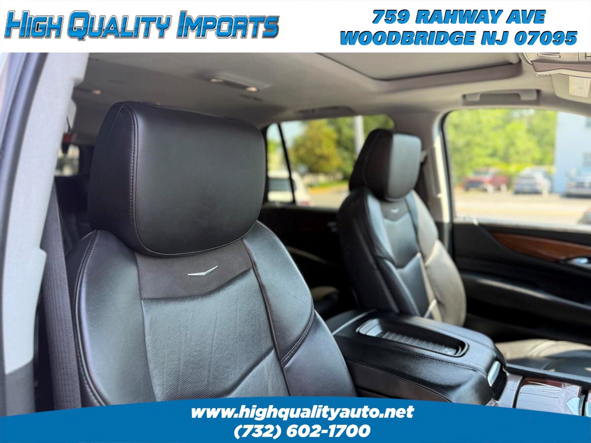 Used 2018 Cadillac Escalade Luxury AWD/4WD image 52