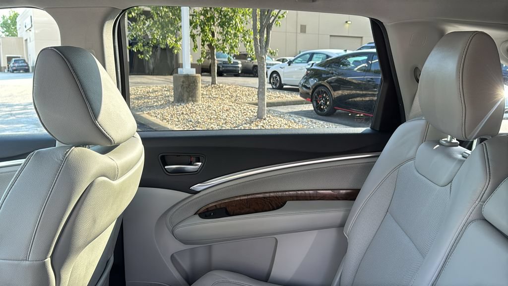Used 2019 Acura MDX w/ Technology Package AWD/4WD image 30