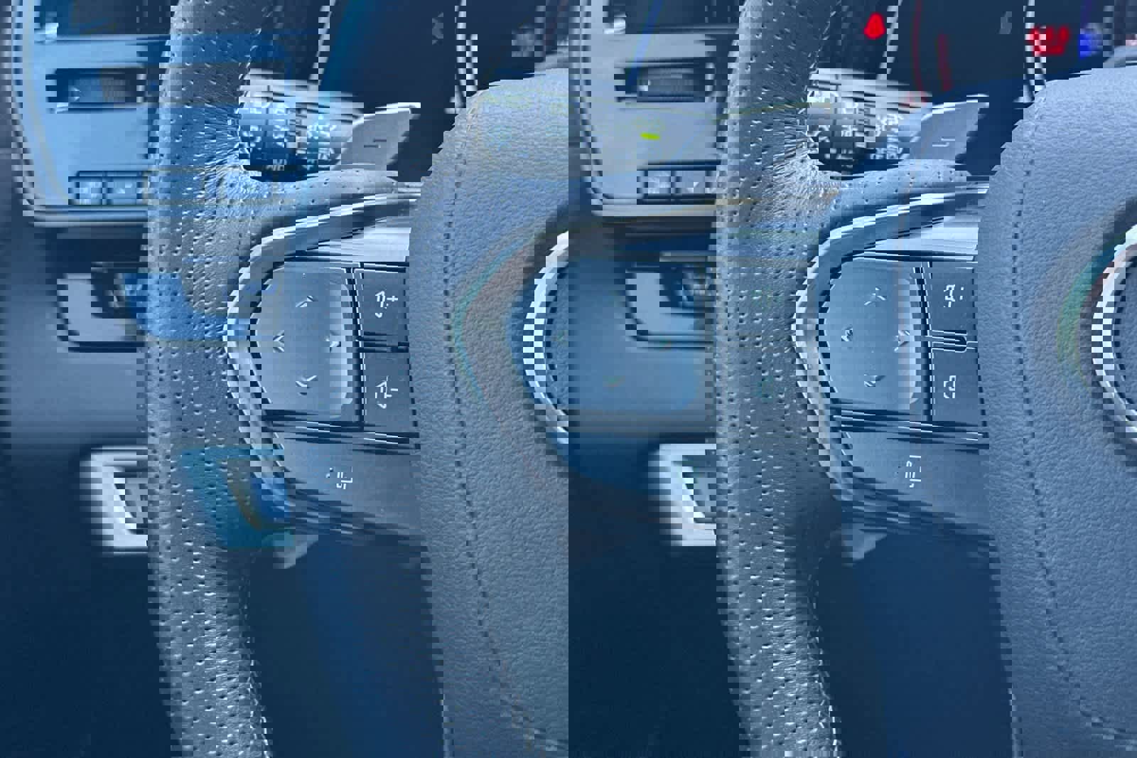 Used 2024 Lexus RX 500h F Sport w/ Convenience Package image 28