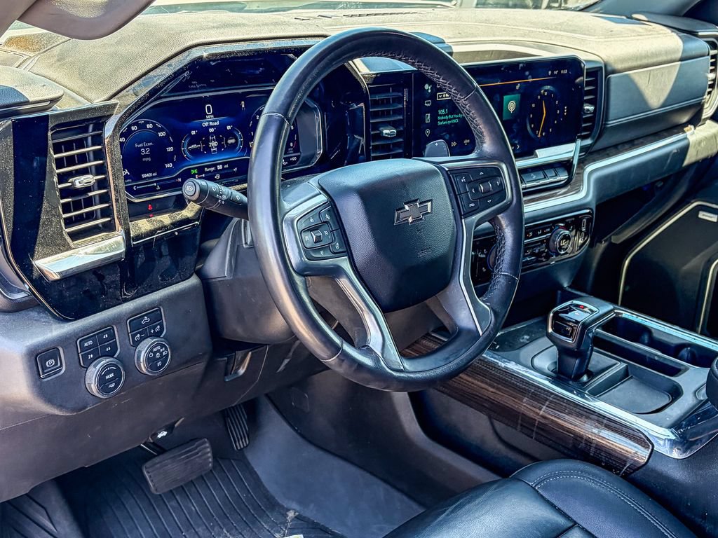 Used 2023 Chevrolet Silverado 1500 RST AWD/4WD image 8