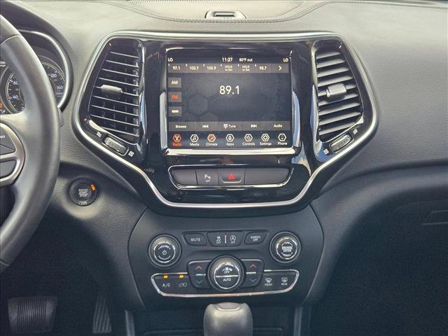 Used 2019 Jeep Cherokee Limited image 14