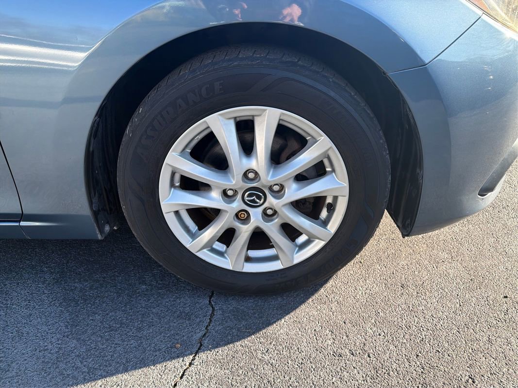 Used 2014 MAZDA MAZDA3 i Grand Touring image 32