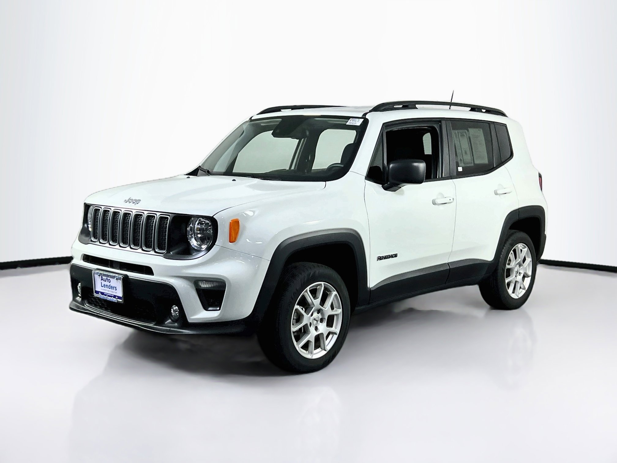Used 2022 Jeep Renegade Latitude w/ Convenience Group AWD/4WD image 1