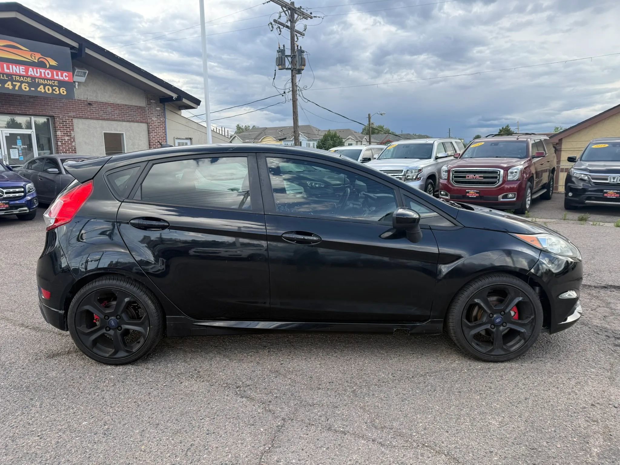 Used 2016 Ford Fiesta ST FWD image 9