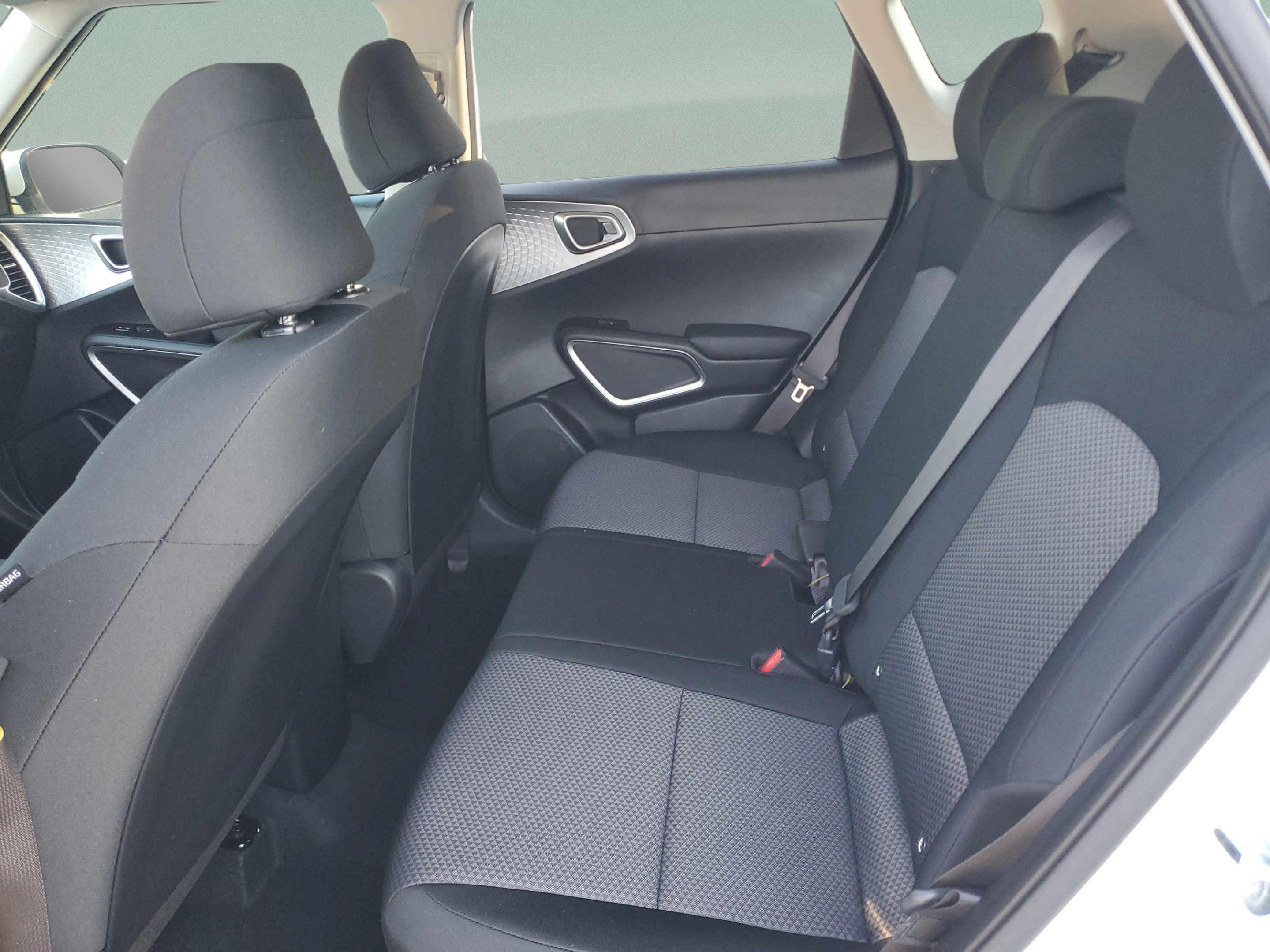 Used 2025 Kia Soul LX FWD image 13