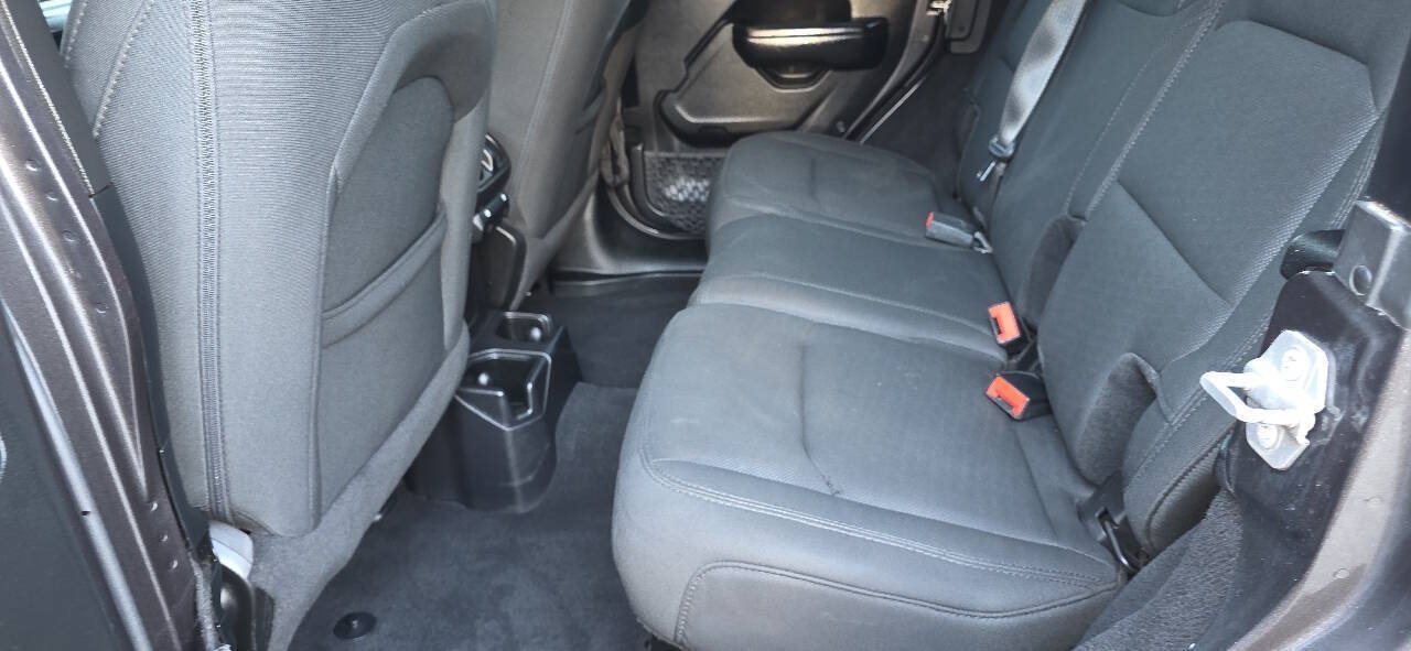 Used 2019 Jeep Wrangler Unlimited Sport S AWD/4WD image 13