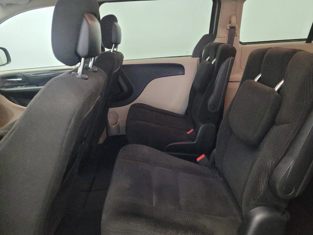 Used 2016 Dodge Grand Caravan SE w/ Quick Order Package 29E SE FWD image 18