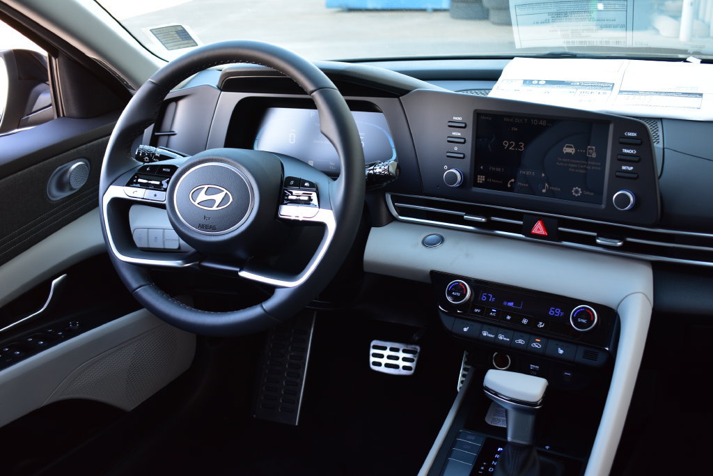 New 2026 Hyundai Elantra SEL Sport FWD image 29