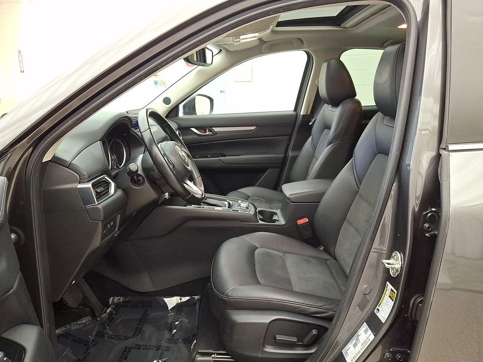 Used 2020 MAZDA CX-5 Touring AWD/4WD image 11