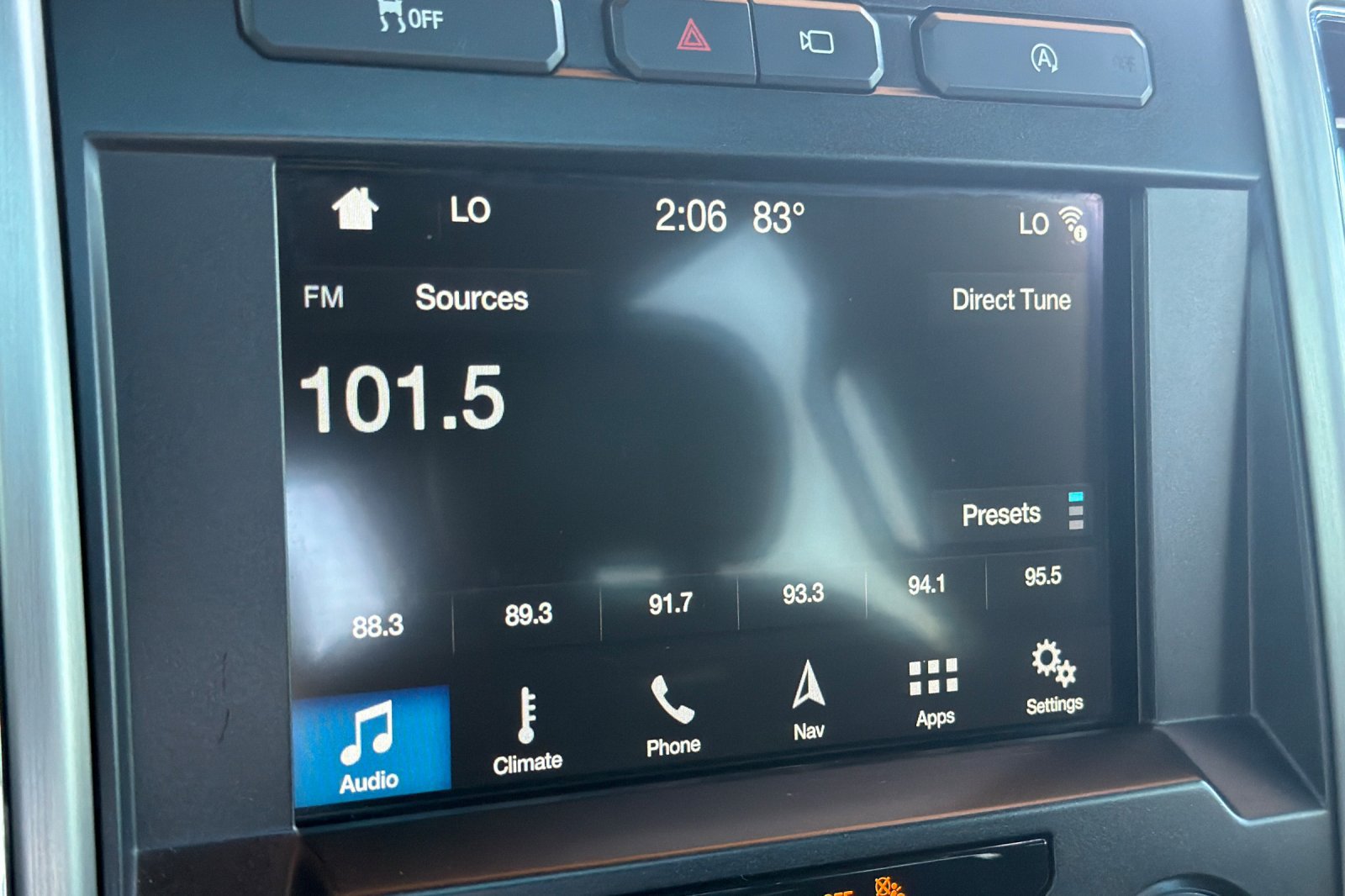 Used 2018 Ford F150 Platinum w/ Technology Package AWD/4WD image 18