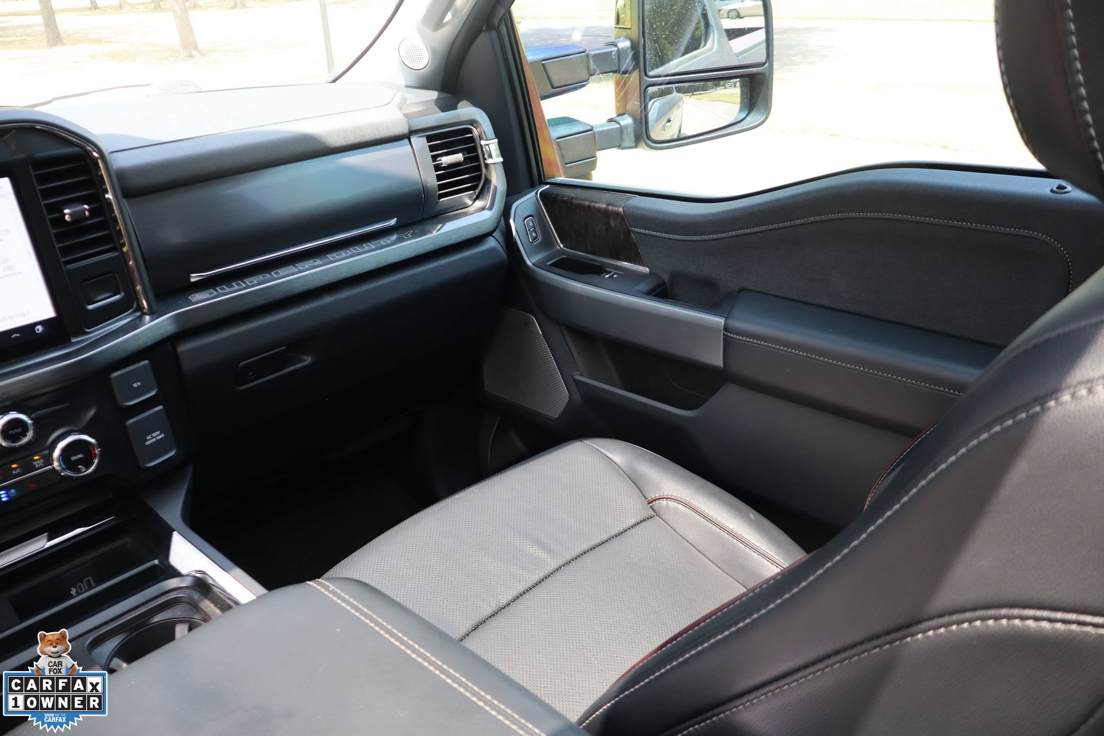 Certified 2024 Ford F250 Lariat w/ Lariat Ultimate Package AWD/4WD image 24