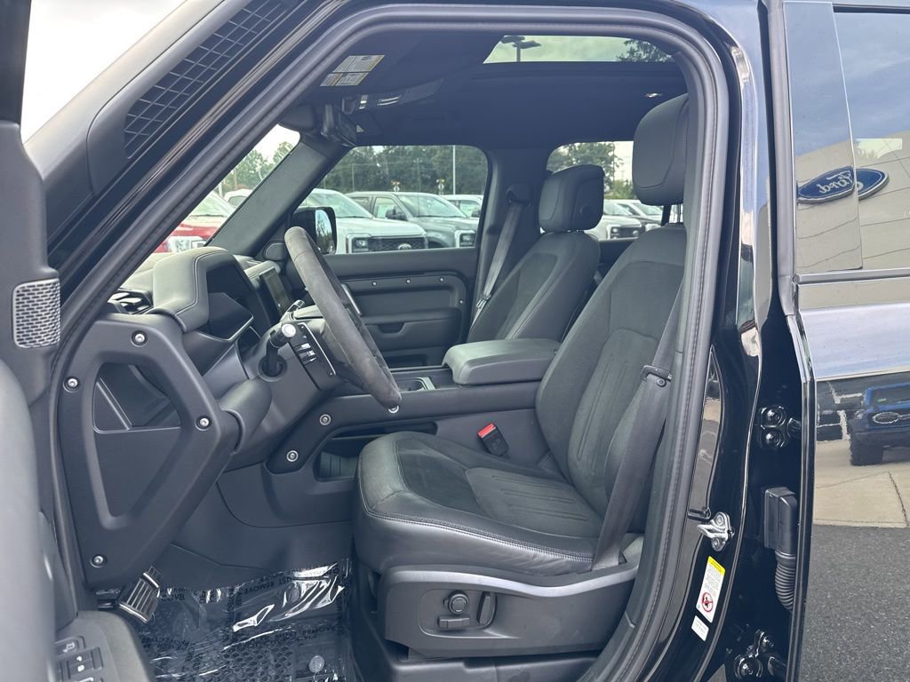 Used 2022 Land Rover Defender 110 V8 image 9