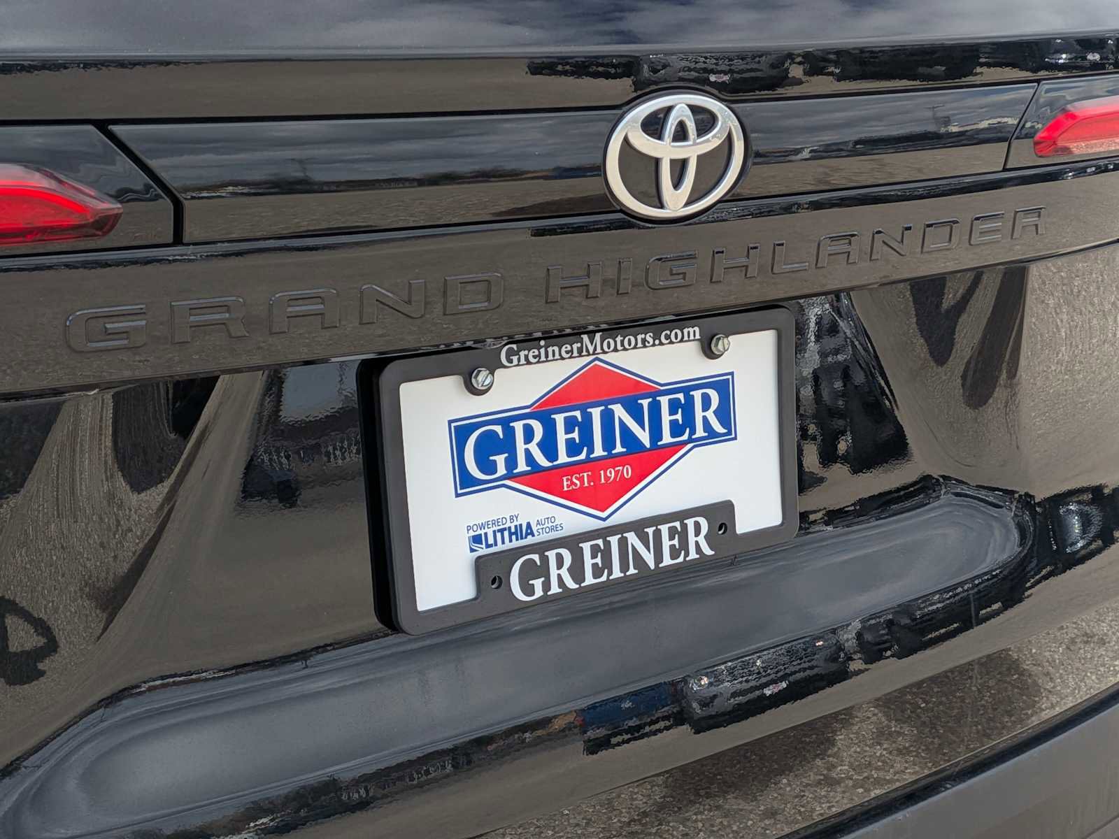Used 2024 Toyota Grand Highlander AWD image 12