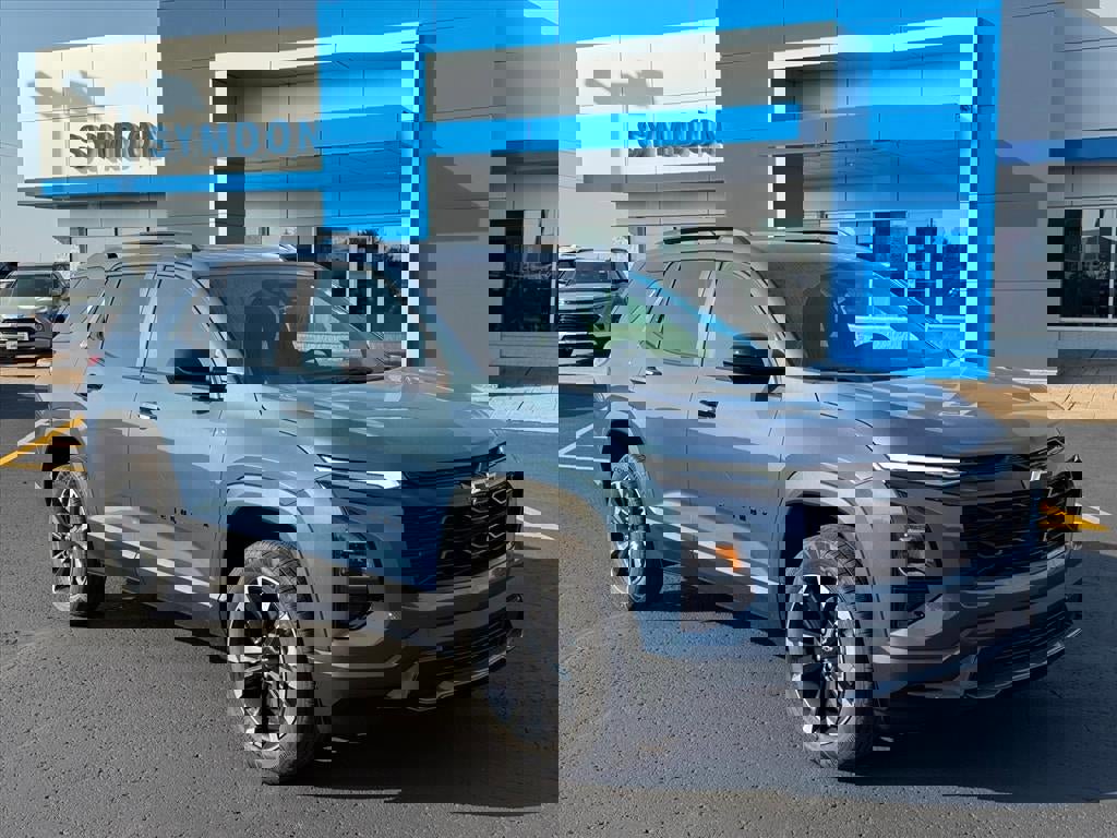 New 2026 Chevrolet Equinox RS w/ LPO, Floor Liner Package image 1