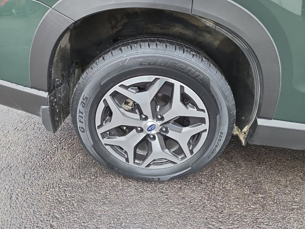 Certified 2023 Subaru Forester Premium image 23