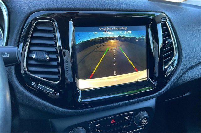 Used 2017 Jeep Compass Limited w/ Navigation Group image 23