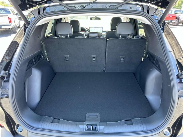 New 2025 Ford Escape SE image 9
