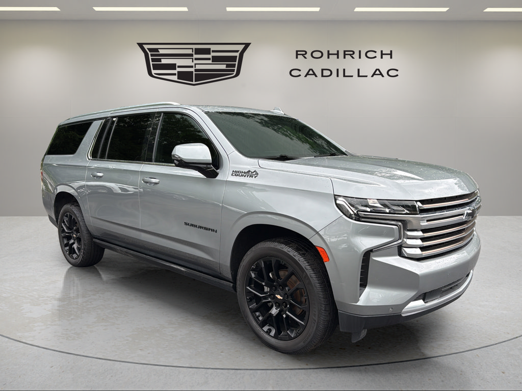Used 2023 Chevrolet Suburban High Country w/ Premium Package 2 AWD/4WD image 3
