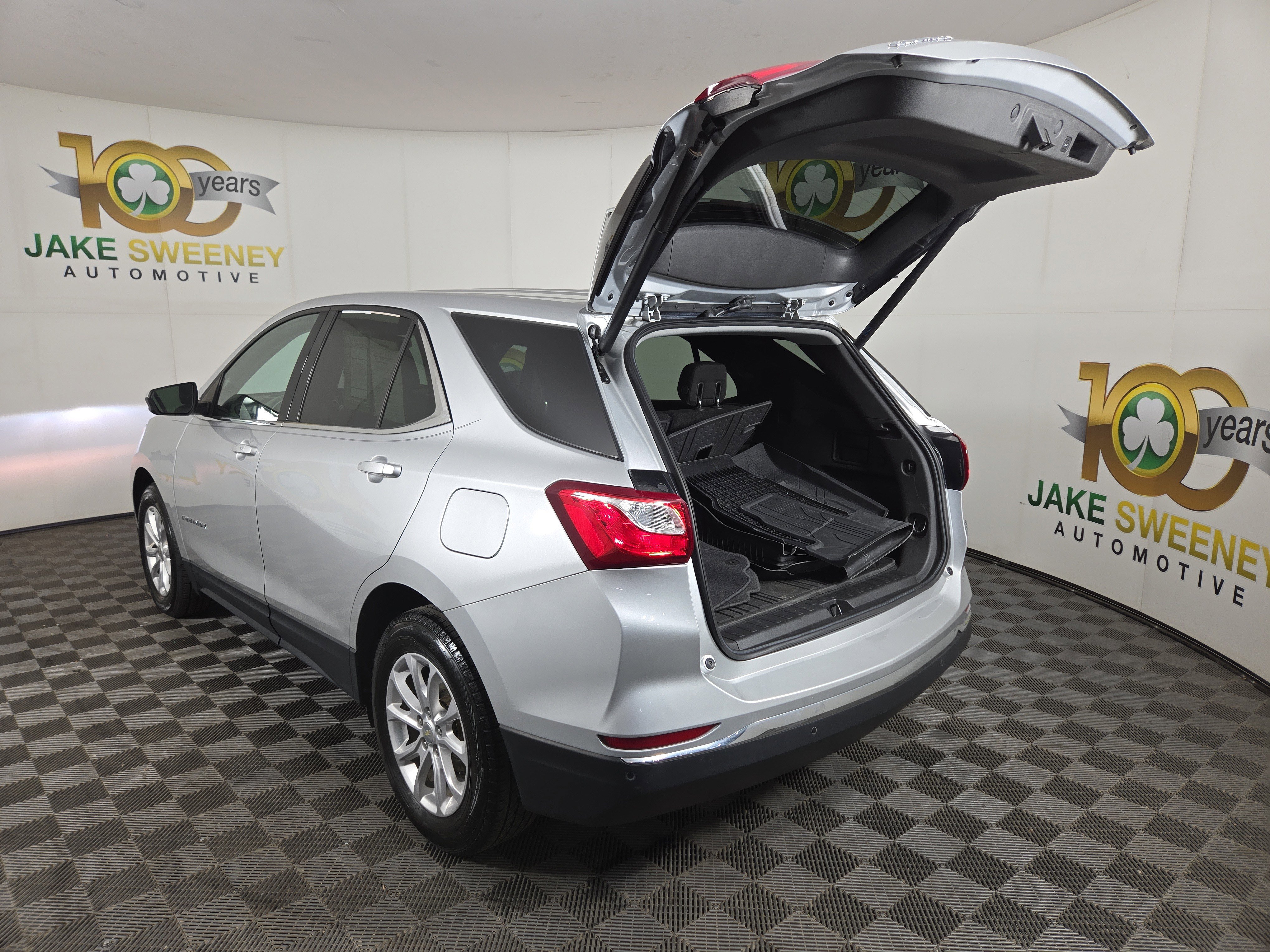 Used 2020 Chevrolet Equinox LT w/ Driver Convenience Package image 31