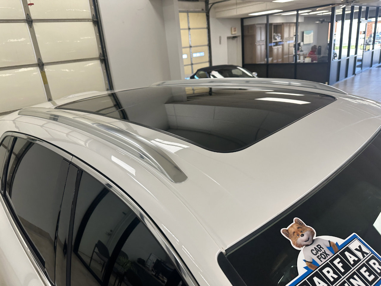 Used 2023 Lincoln Nautilus Reserve w/ Equipment Group 202A image 12