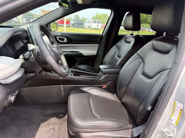 Certified 2025 Jeep Compass Limited AWD/4WD image 17