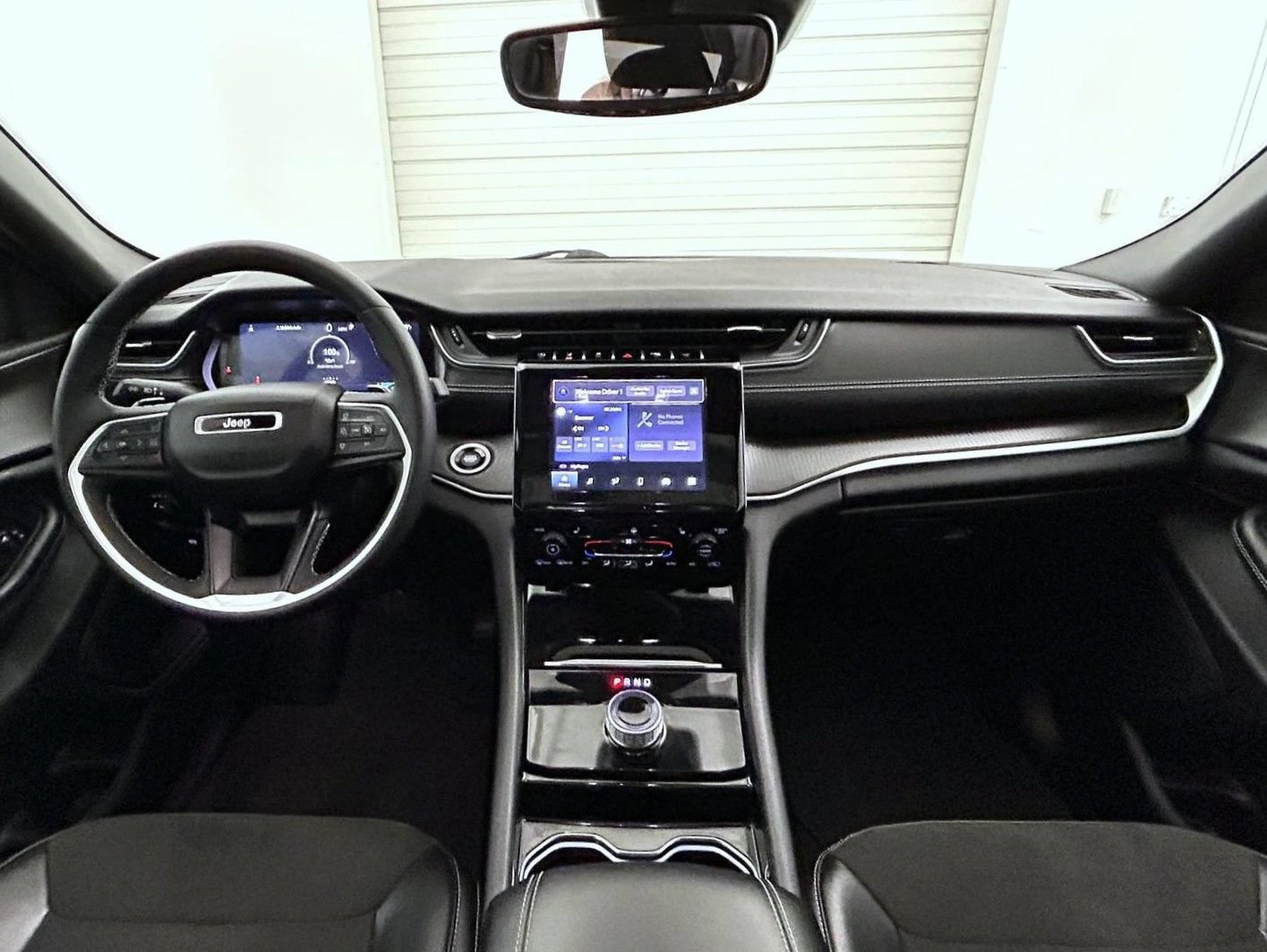 Certified 2023 Jeep Grand Cherokee Altitude AWD/4WD image 13
