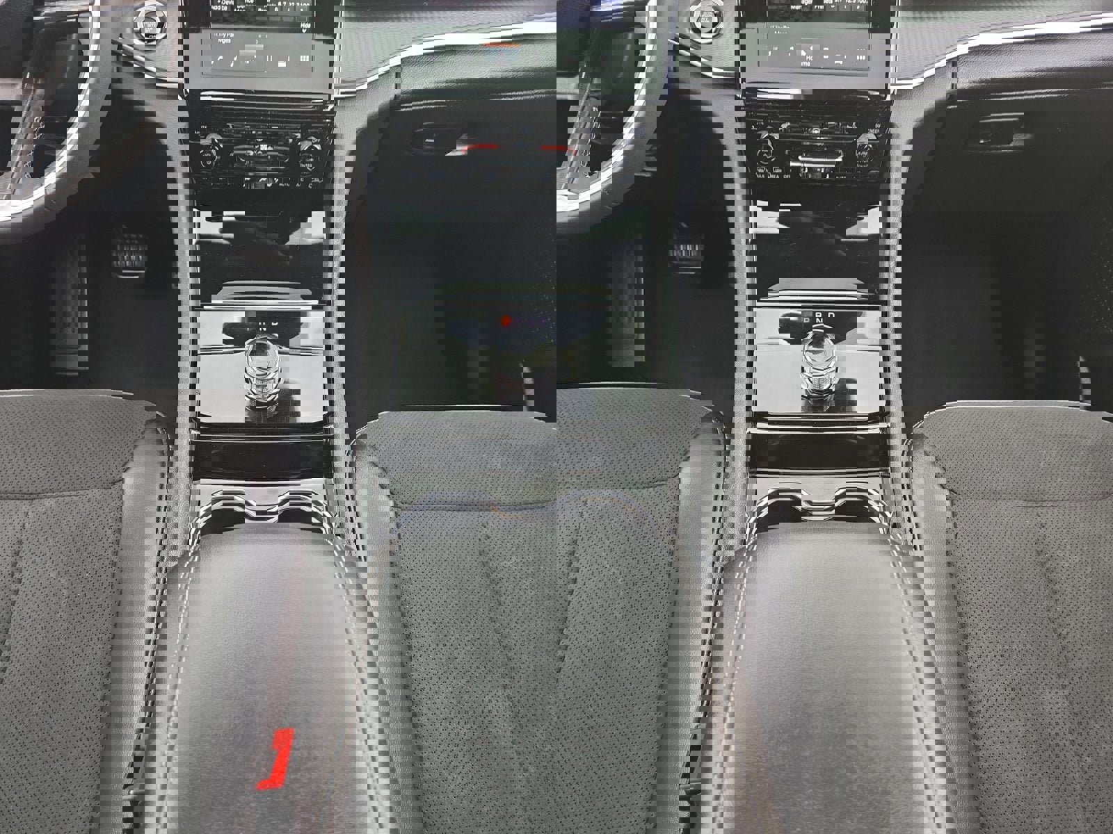 Used 2023 Jeep Grand Cherokee L Laredo image 21