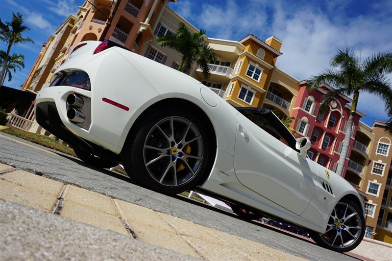 Used 2014 Ferrari California RWD image 58
