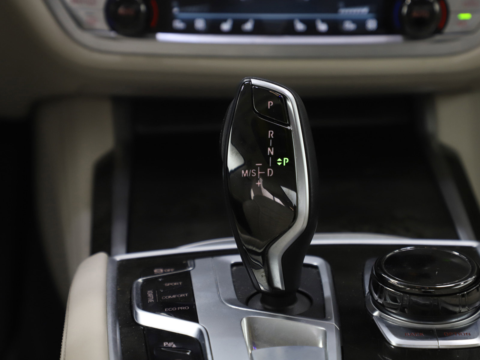 Used 2020 BMW 750i xDrive w/ Executive Package image 20