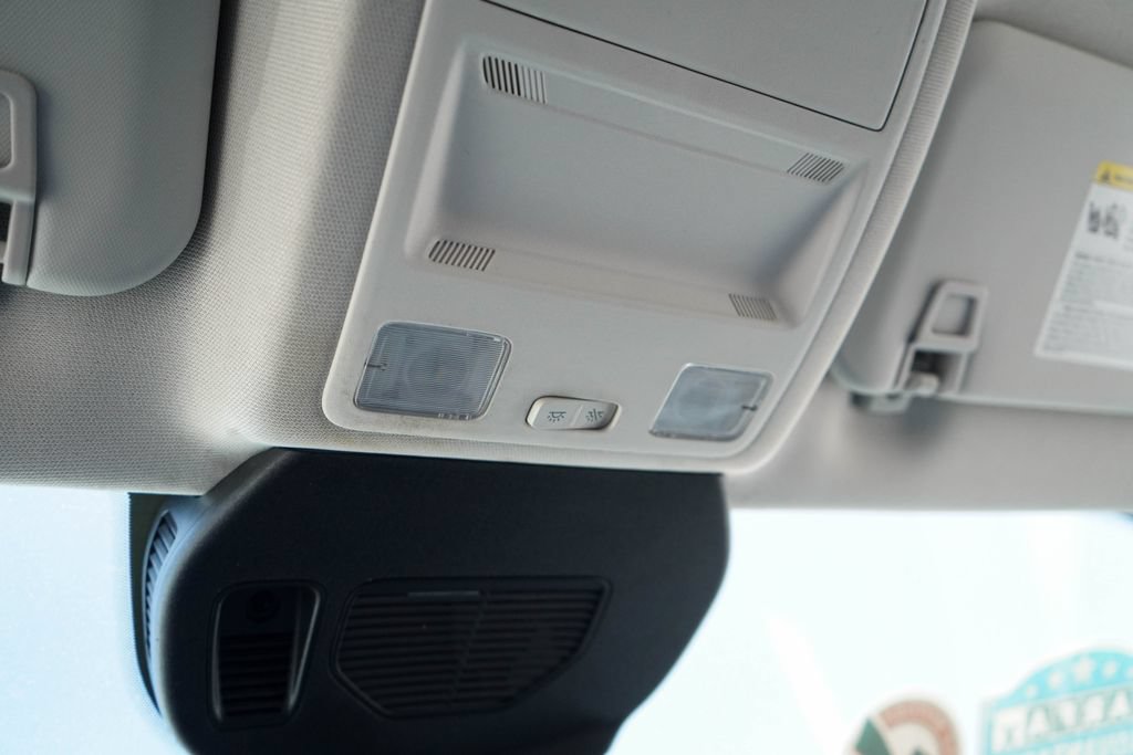 Used 2021 Ford Escape SE w/ Convenience Package FWD image 11