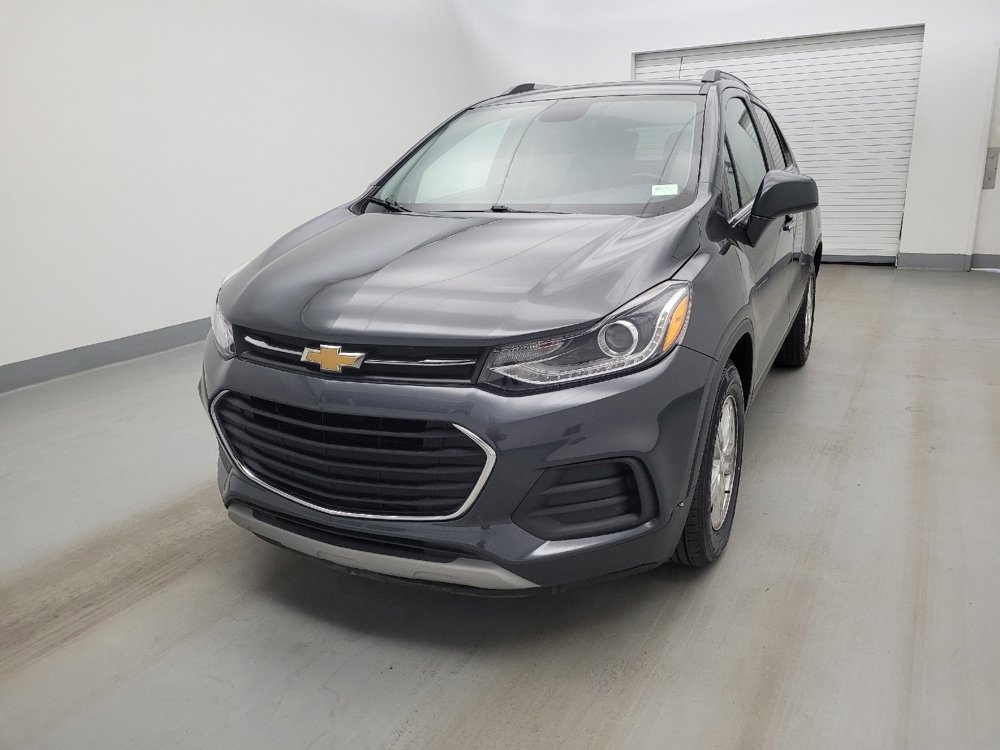 Used 2019 Chevrolet Trax LT w/ Sun & Sound Package FWD image 15