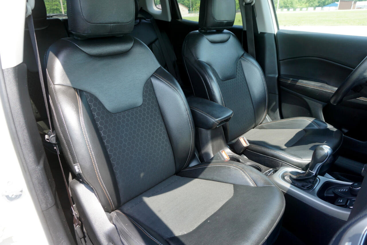 Used 2020 Jeep Compass Latitude image 26