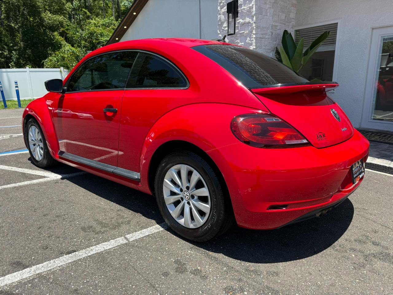 Used 2018 Volkswagen Beetle 2.0T S FWD image 3