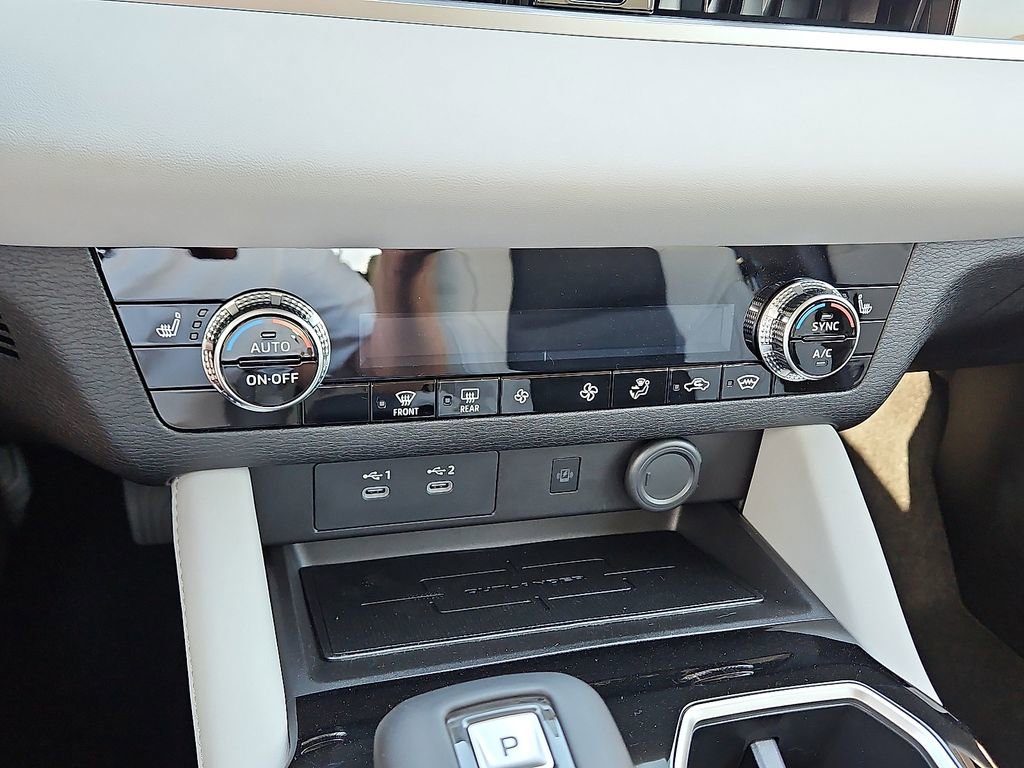New 2025 Mitsubishi Outlander SE AWD/4WD image 16