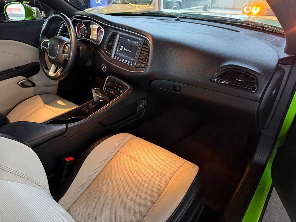 Used 2017 Dodge Challenger SXT Plus image 13