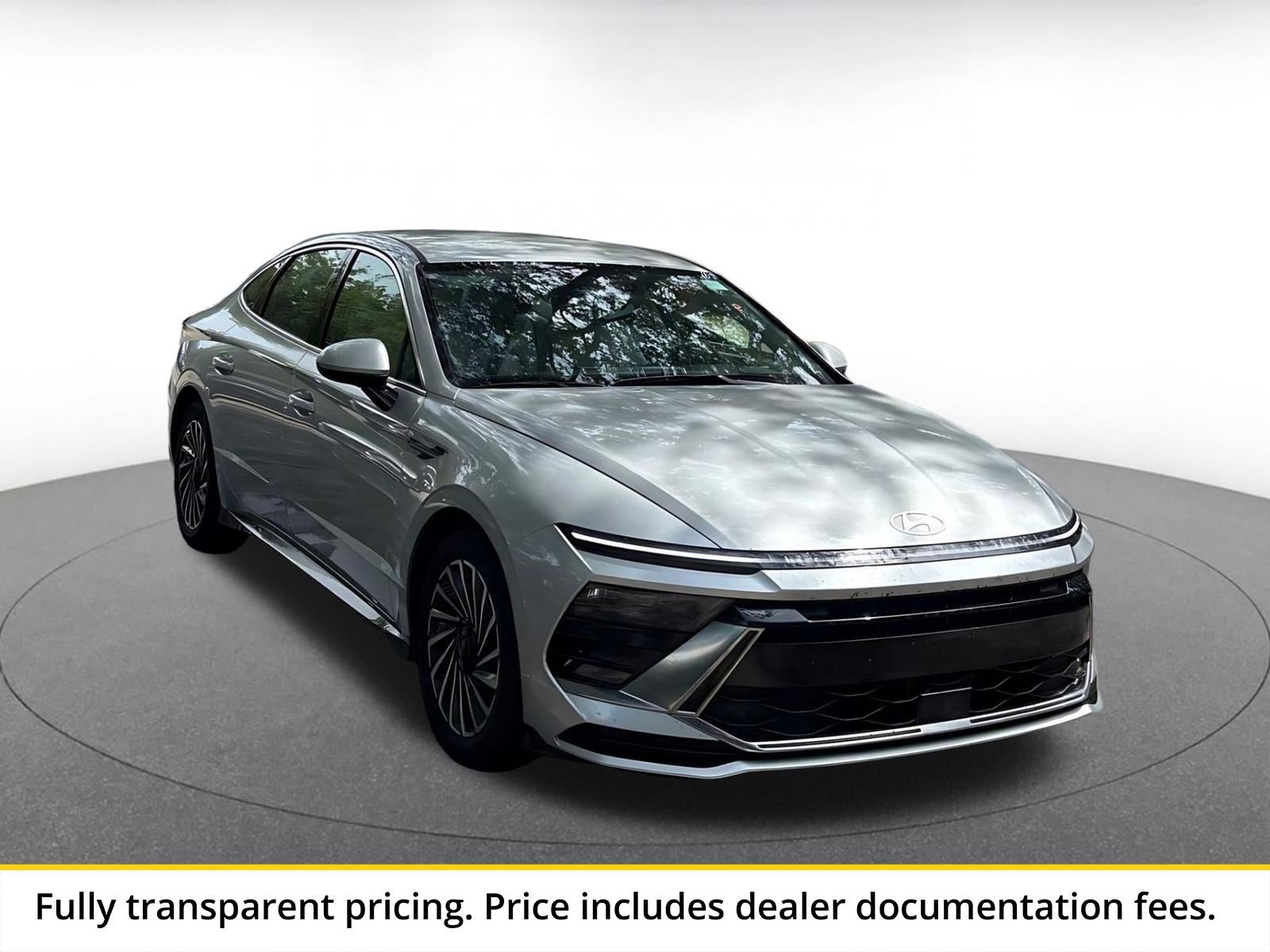 Used 2025 Hyundai Sonata SEL FWD image 1