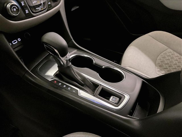 Used 2024 Chevrolet Equinox LT FWD image 16