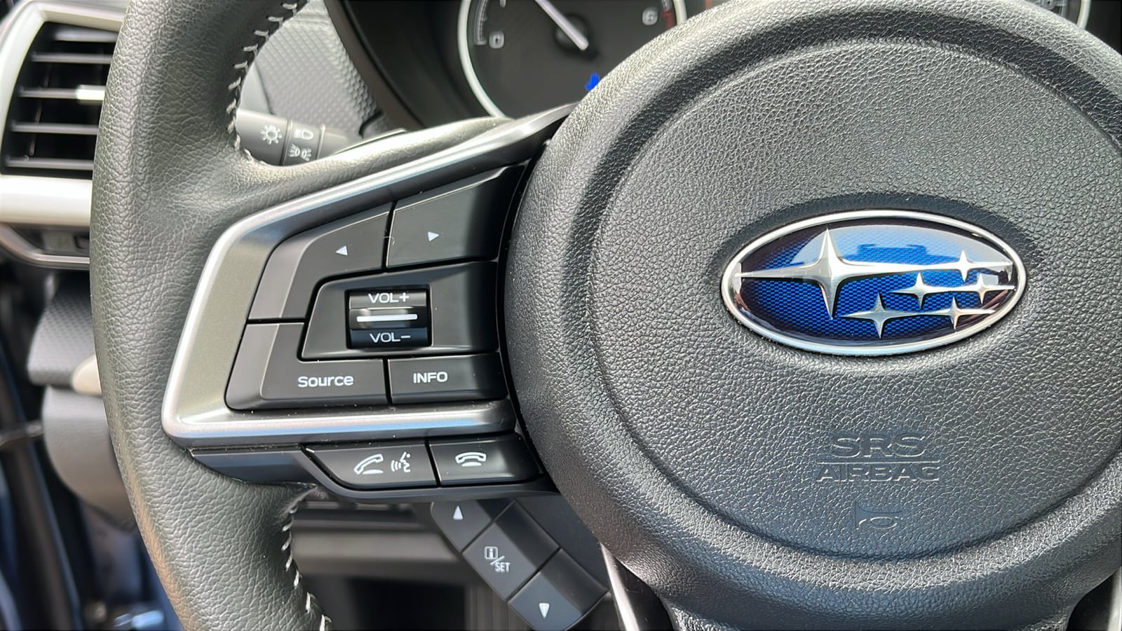 Certified 2023 Subaru Forester Limited AWD/4WD image 14