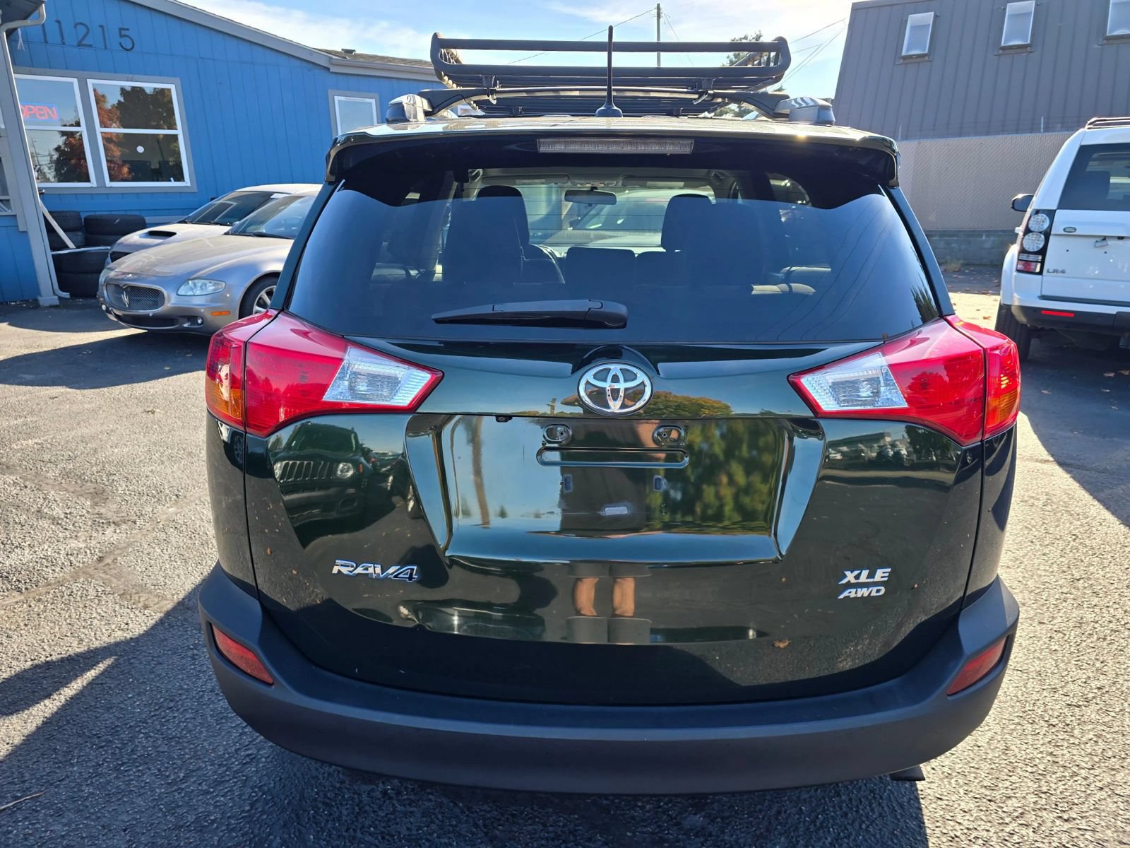 Used 2013 Toyota RAV4 XLE AWD/4WD image 4