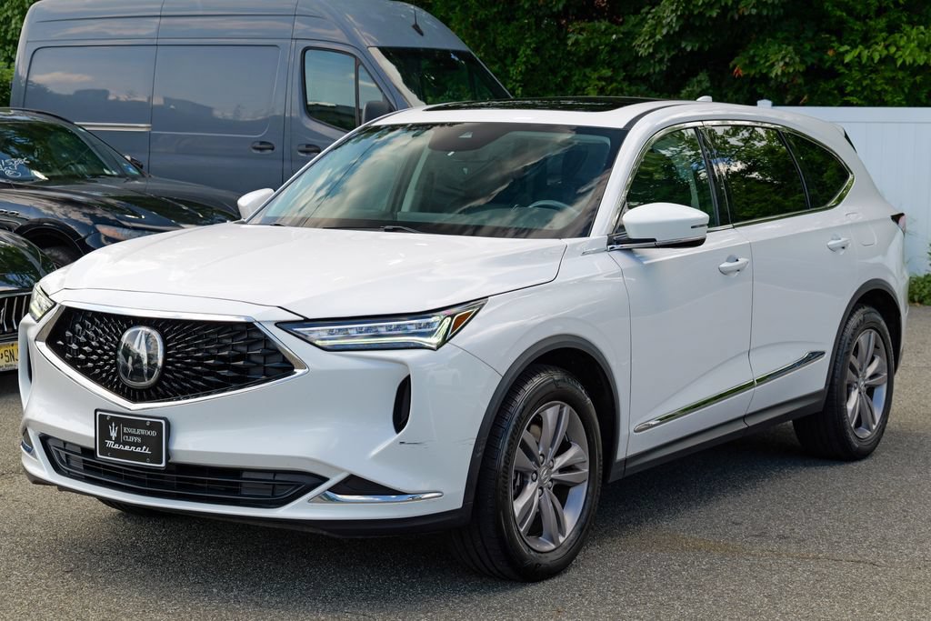 Used 2023 Acura MDX SH-AWD image 3