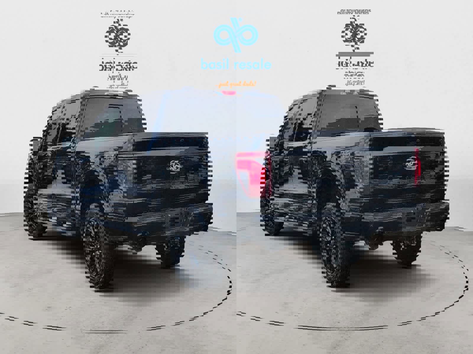 Used 2025 Ford F150 XLT w/ Equipment Group 302A MID image 4