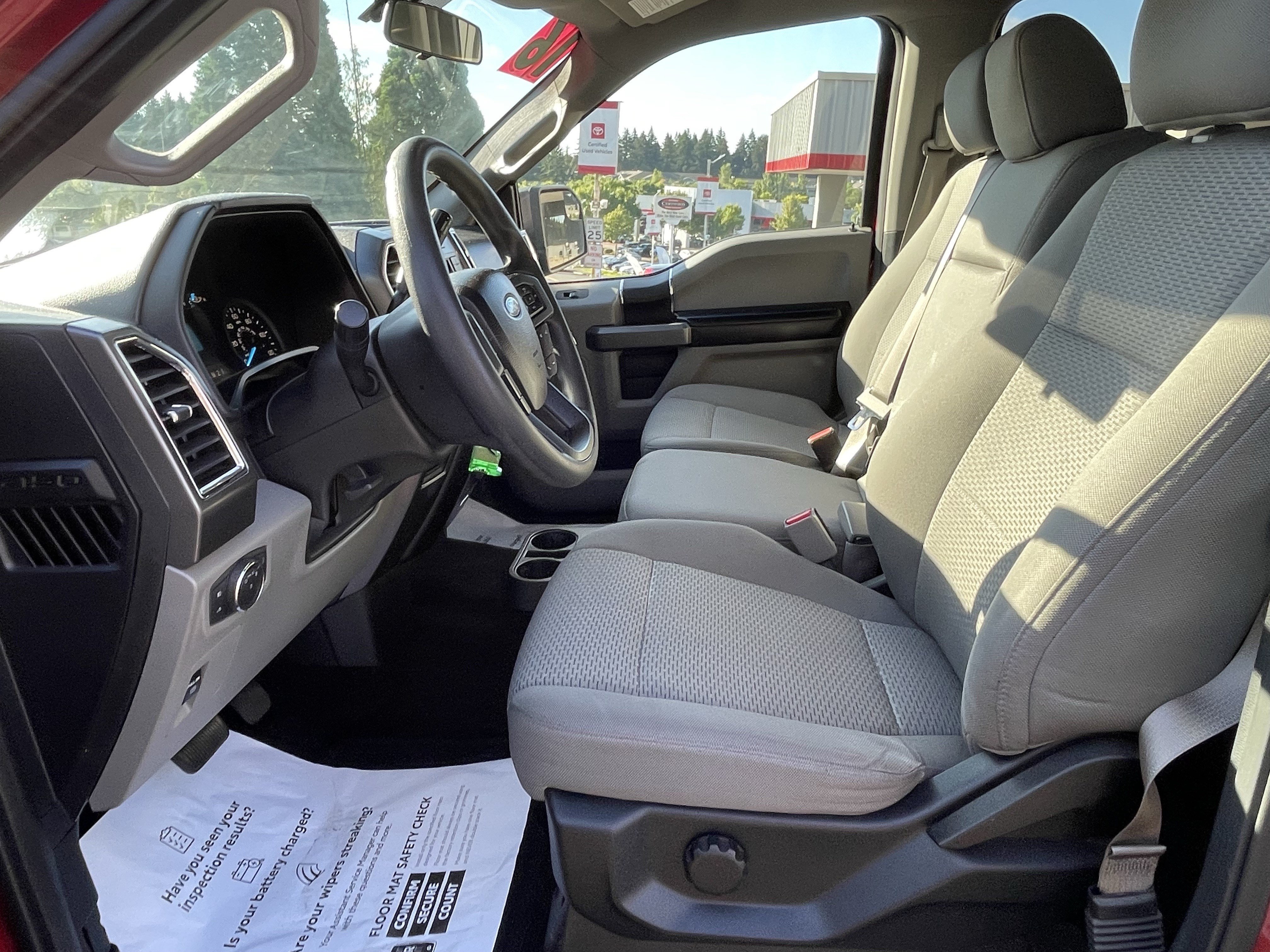 Used 2016 Ford F150 XLT AWD/4WD image 10