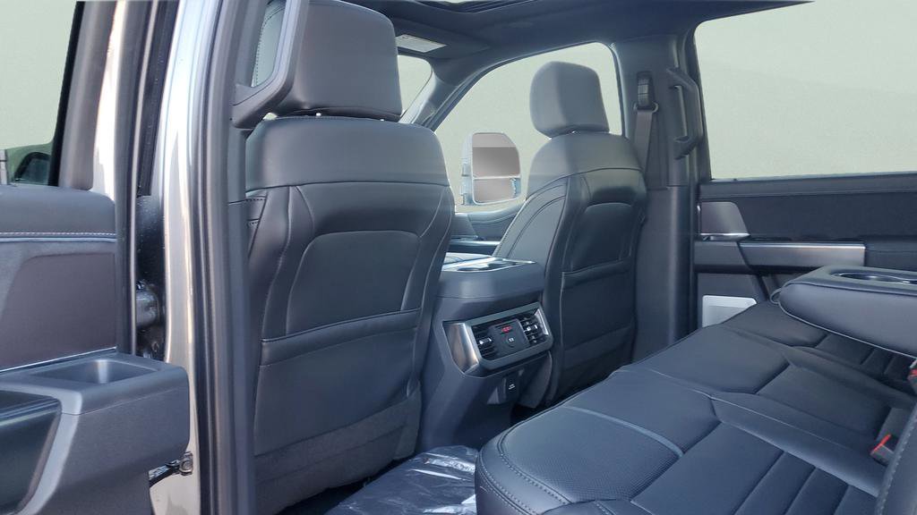 New 2026 Ford F250 Platinum w/ FX4 Off-Road Package AWD/4WD image 38